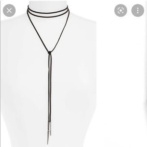 Kendra Scott necklace